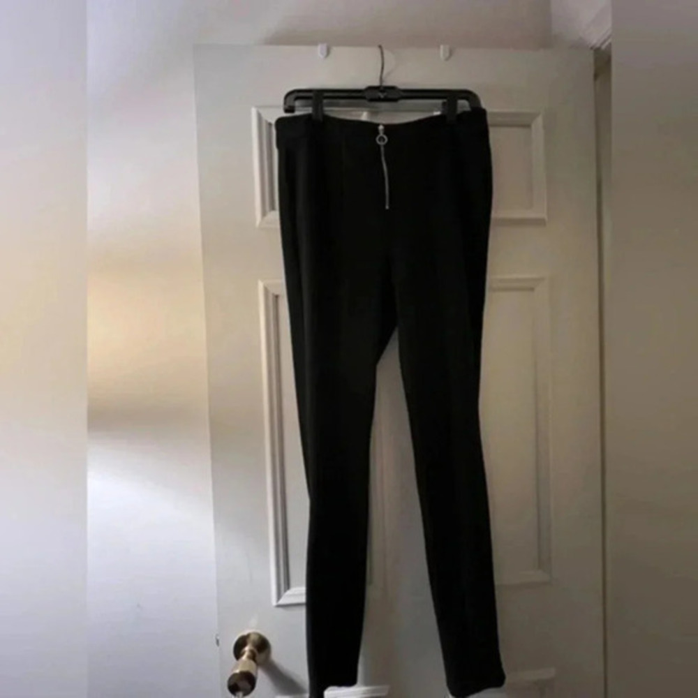 BeBop Black Zip front Legging Pant-Size Juniors Large - Picture 1 of 5